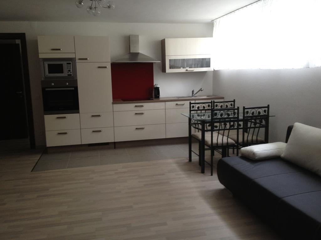 Studio 1 1/2 Contone Zimmer foto